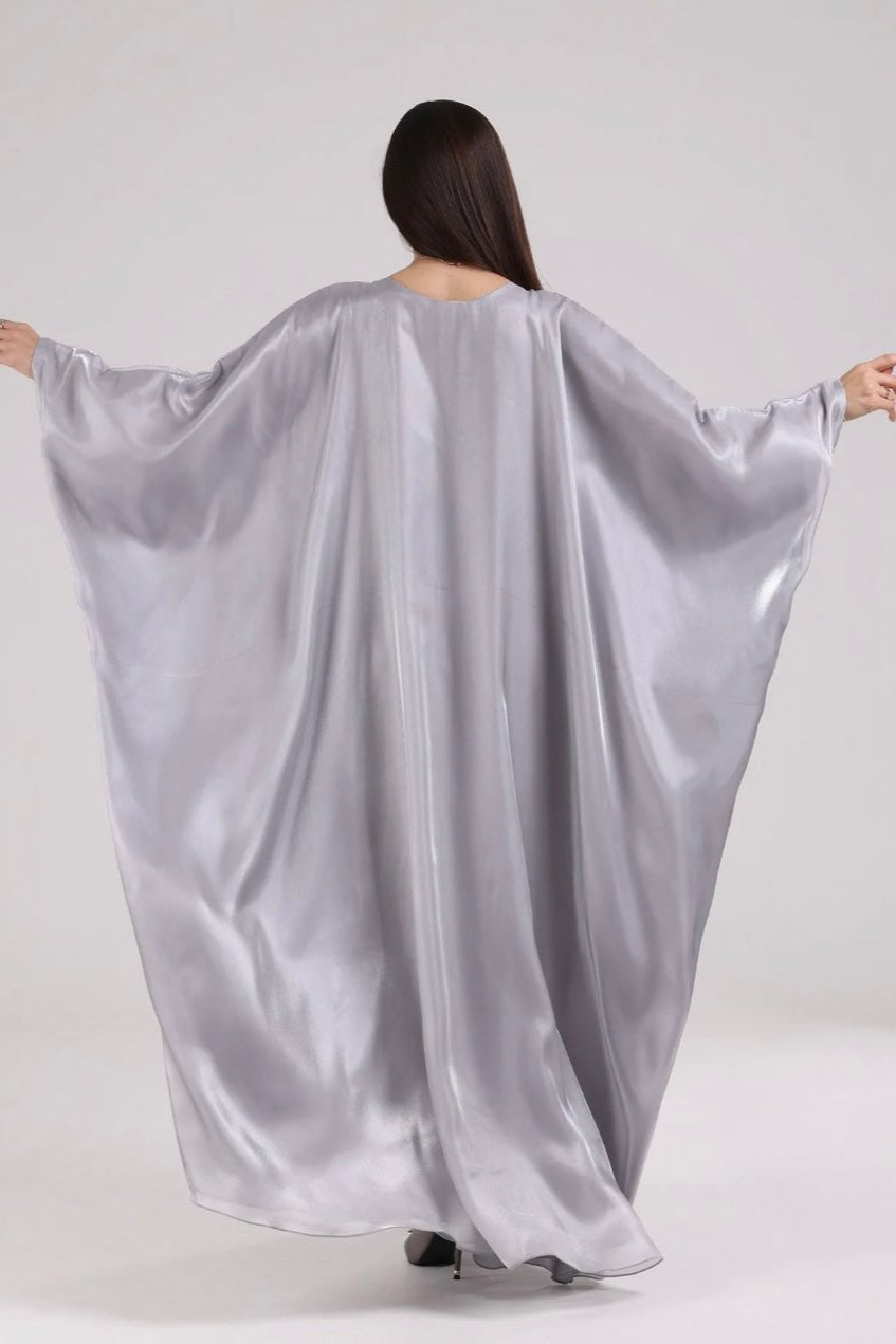 Graceful Essence - Licht Grijs Abaya